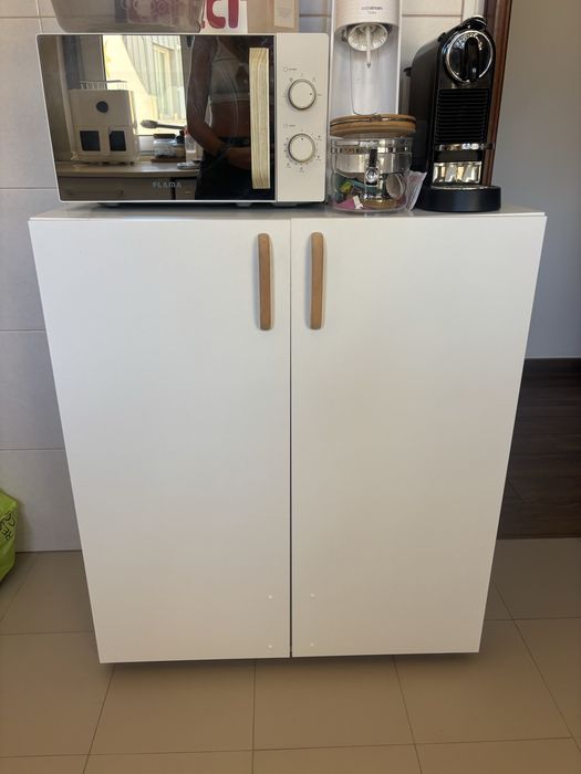 Movel de apoio branco