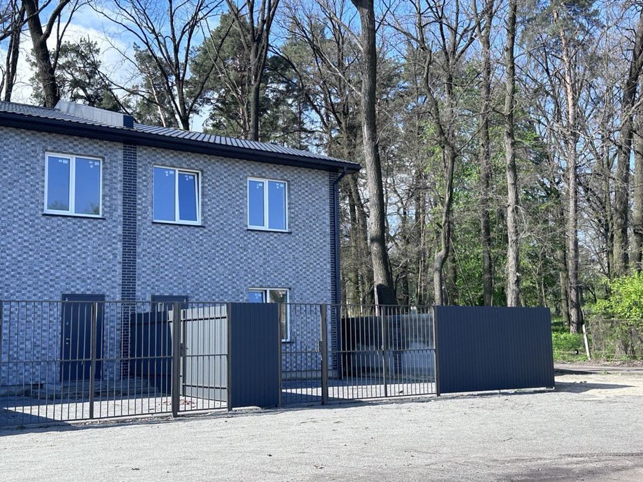 Продам таунхаус в центрі міста, газ 50000 $