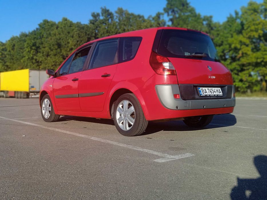 Рено Сценик 2.0.