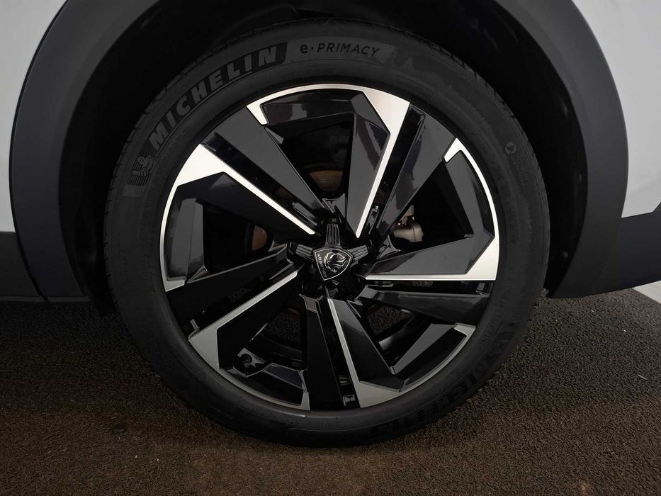 Peugeot 408 allure cx aut 1.2 hibrido 2025