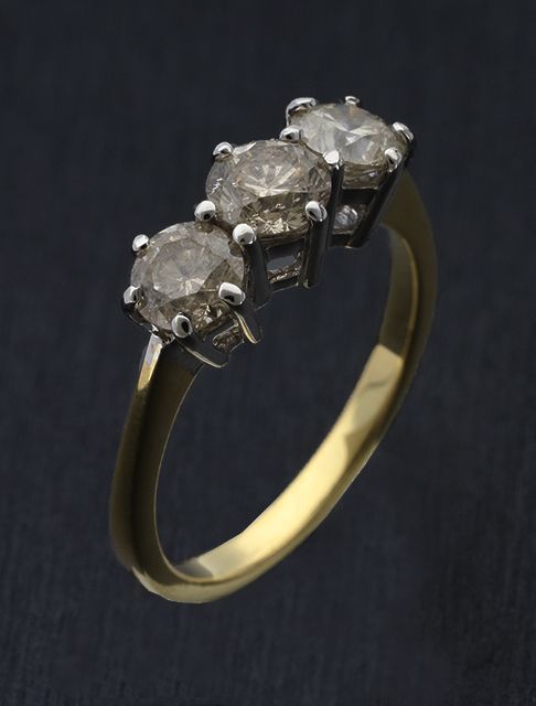 Pierścionek z brylantami 1,50 ct złoto pr. 750 (18K) likwidacja -60%