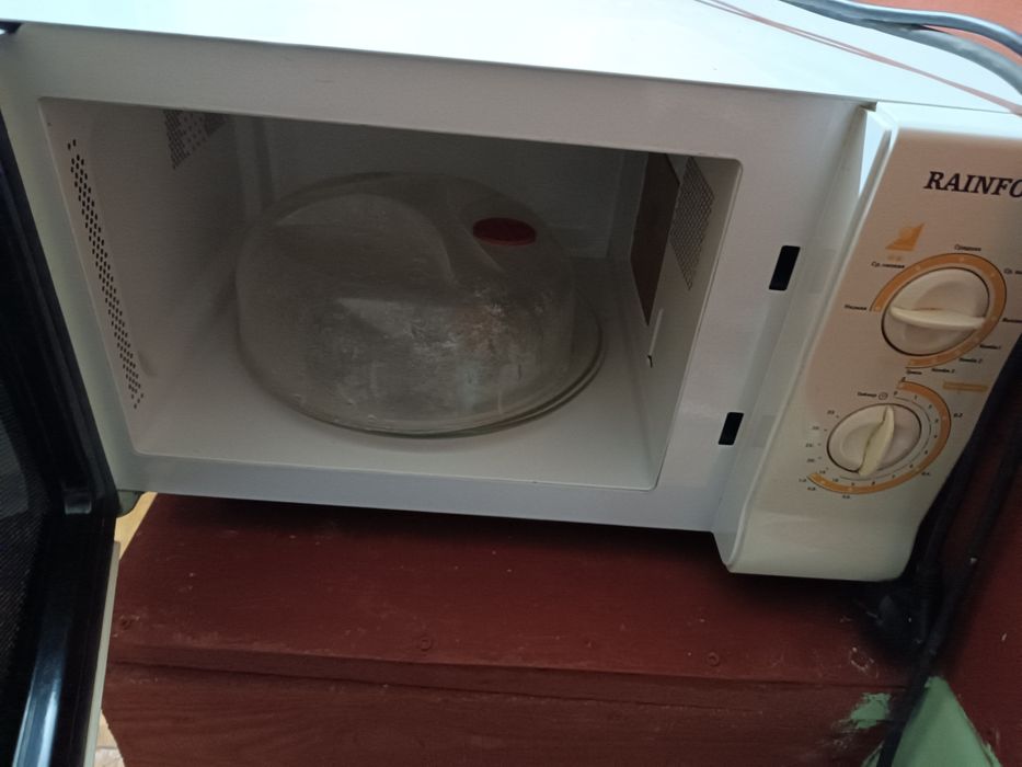 Мікрохвильова піч