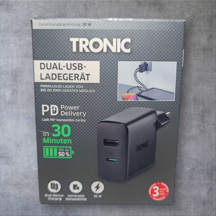 Szybka podwójna ładowarka Tronic 1x USB typu A, 1x USB typu C