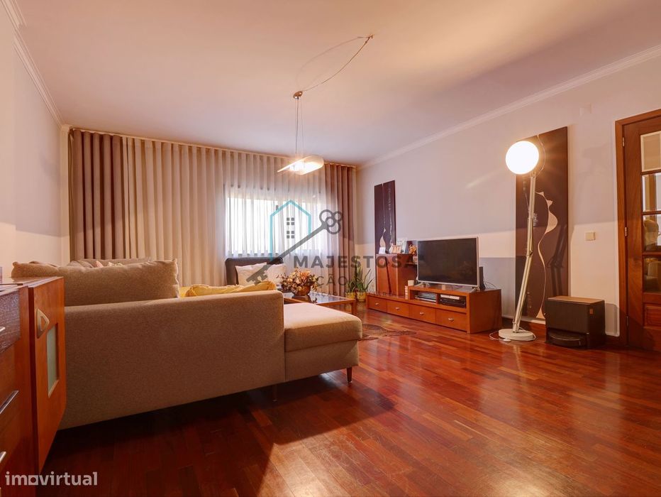 Apartamento T3 com Excelente Localização — São Vicente, Braga