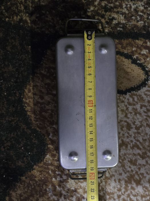 стерилизатор медицинский и шприц с иглами нержавейка