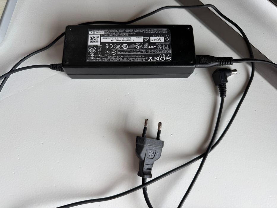 Sony Bravia Smart TV 32” – KDL-32R500C com comando Netflix