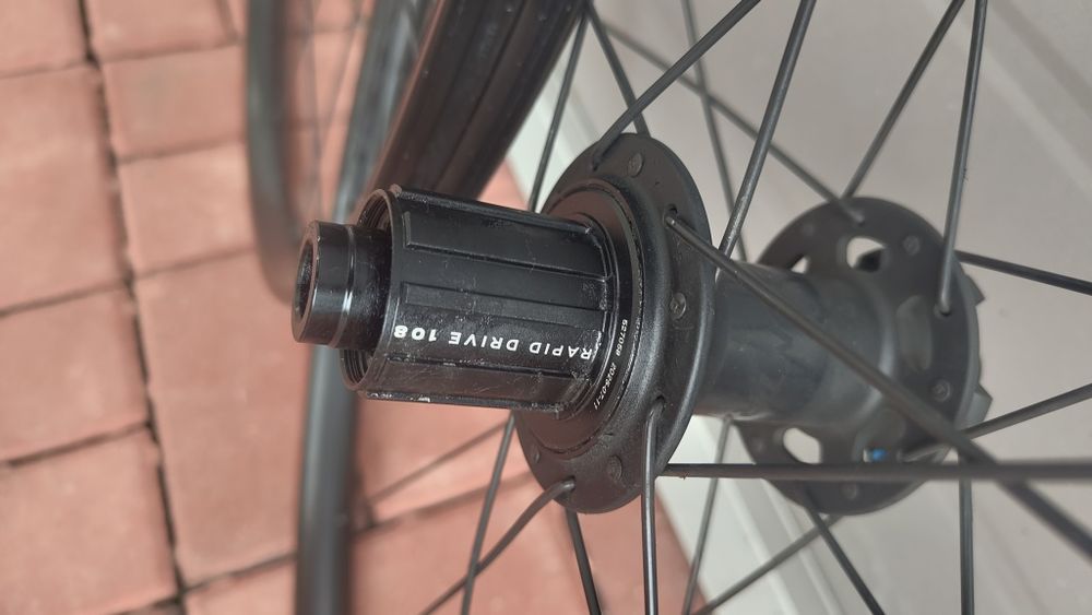 Koła 29 bontrager kove comp 25 boost shimano hg