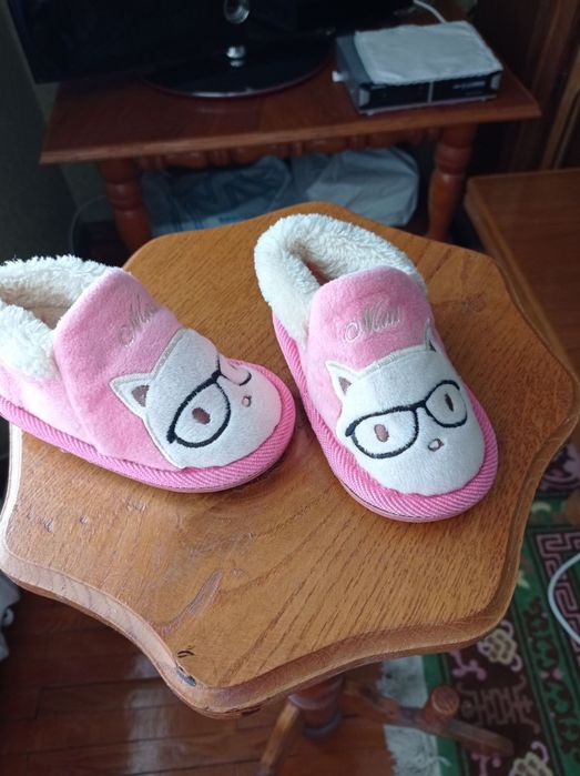 Дитячі тапочки фірмові