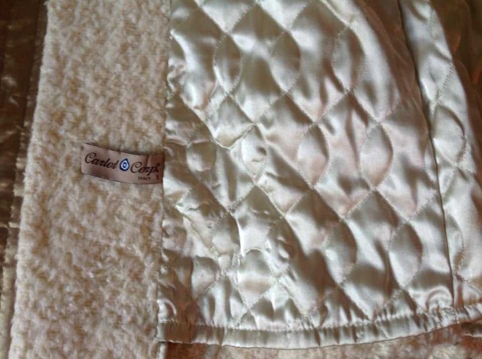 Полупальто букле . Лама .Италия