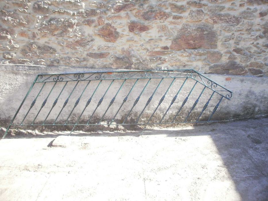 Grade em ferro verde