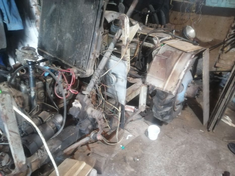 Продам трактор саморомний