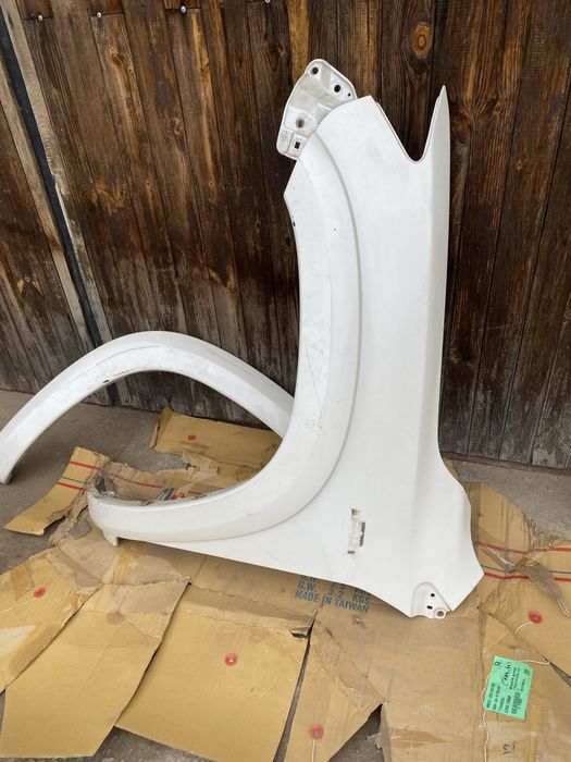 Разширитель крила TOYOTA Rav 4 2010-2012