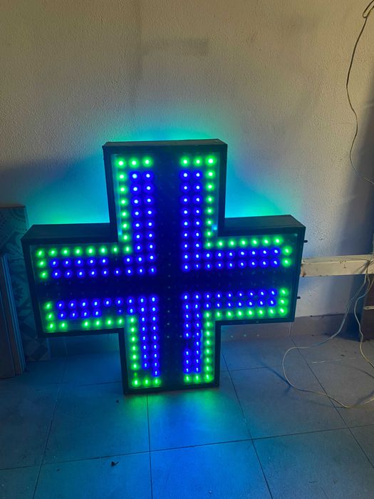 Cruz de Farmácia Led