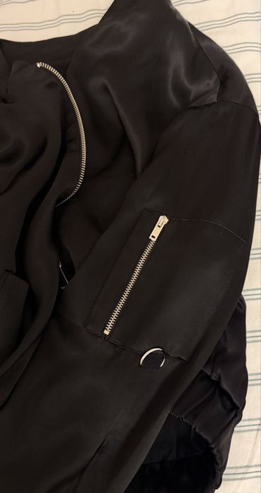 Бомбер сатиновий Zara