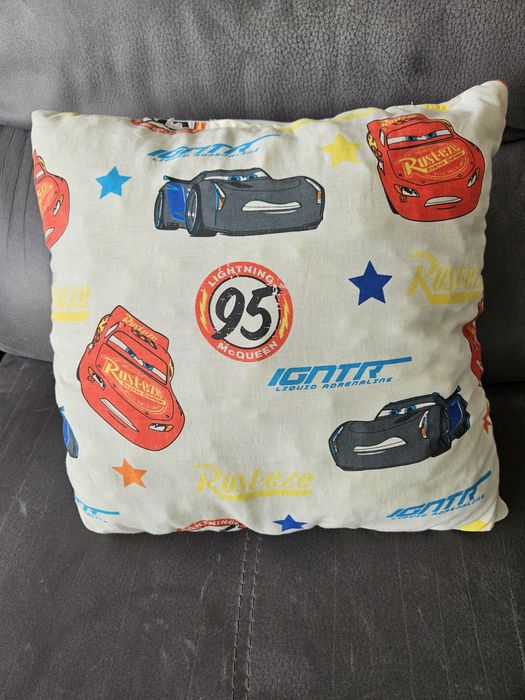 Almofada Faísca Macqueen