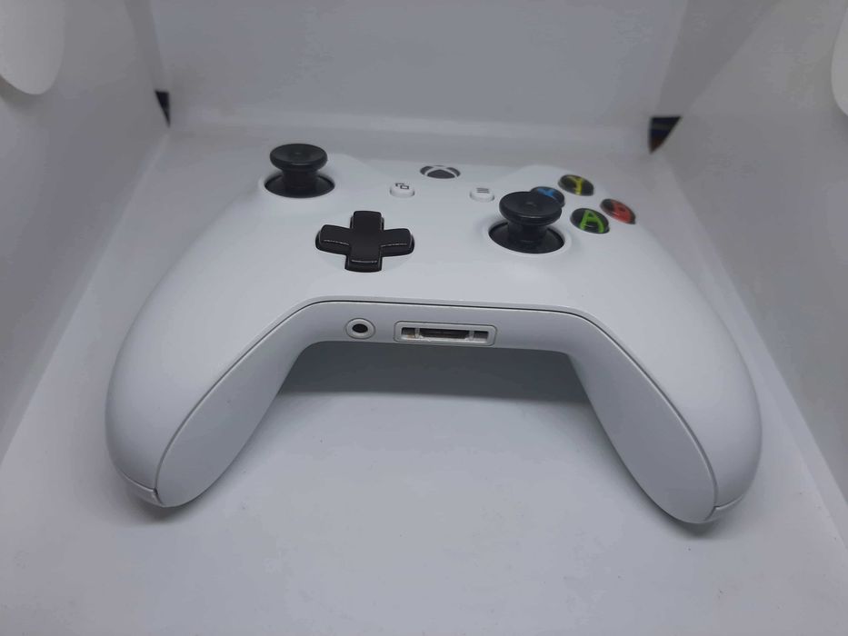 Pad Bezprzewodowy MICROSOFT XBOX ONE 1708