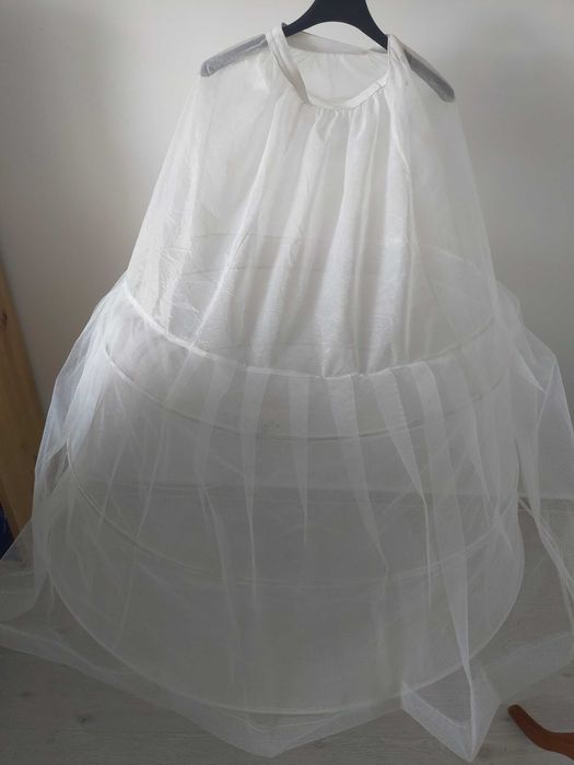 Suknia ślubna kolor ivory, kość słoniowa.