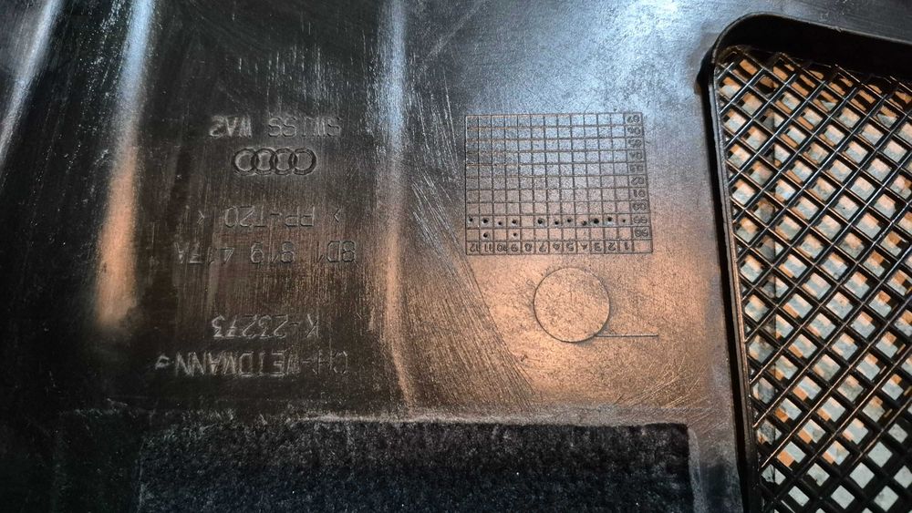 Tapa Folhas Original Audi A4 B5 8D + Oferta Tampa da Bateria