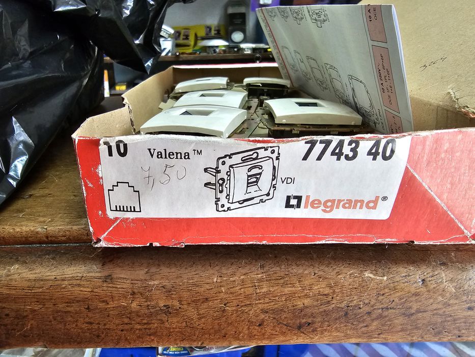 Tomadas telefone legrand