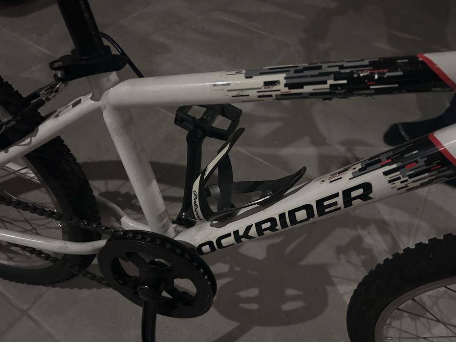 Bicicleta de trekking crianca. Roda 20. Decathlon