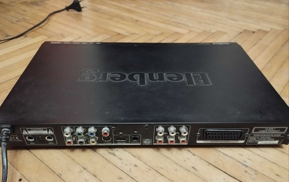 Телевізор Phillips 32 дюйми