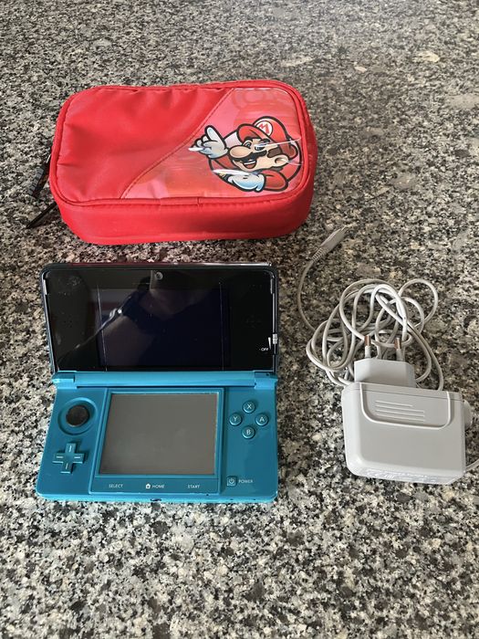 Nintendo 3ds com jogos e bolsa