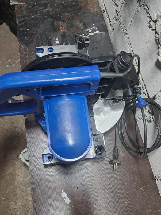 Piła ukośnica 1300w