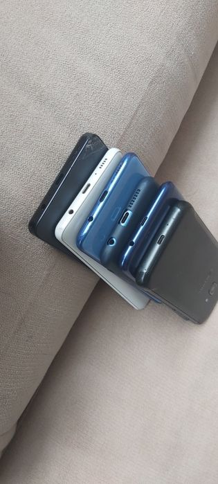 Лот телефонів смартфонів на запчастини