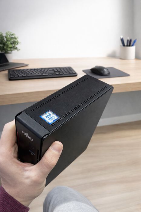 Продам міні ПК Fujitsu q556/2 з i3 7100Т