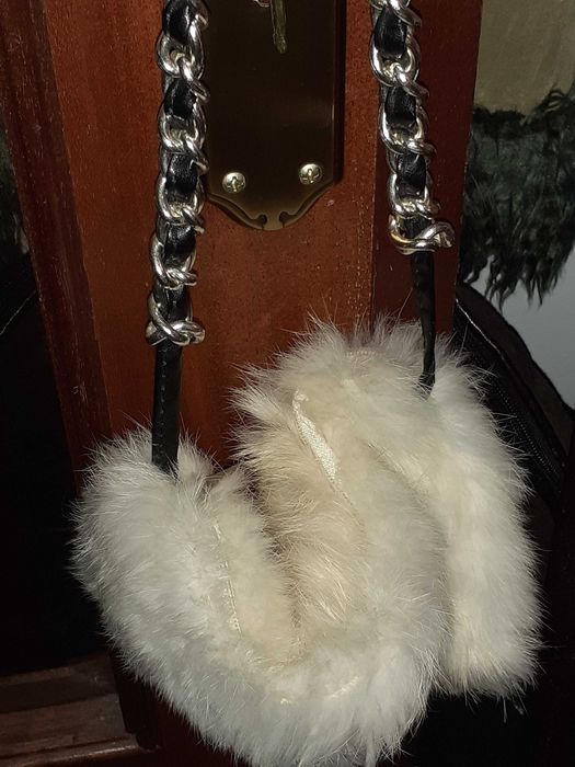 Mala De Pelo Branco