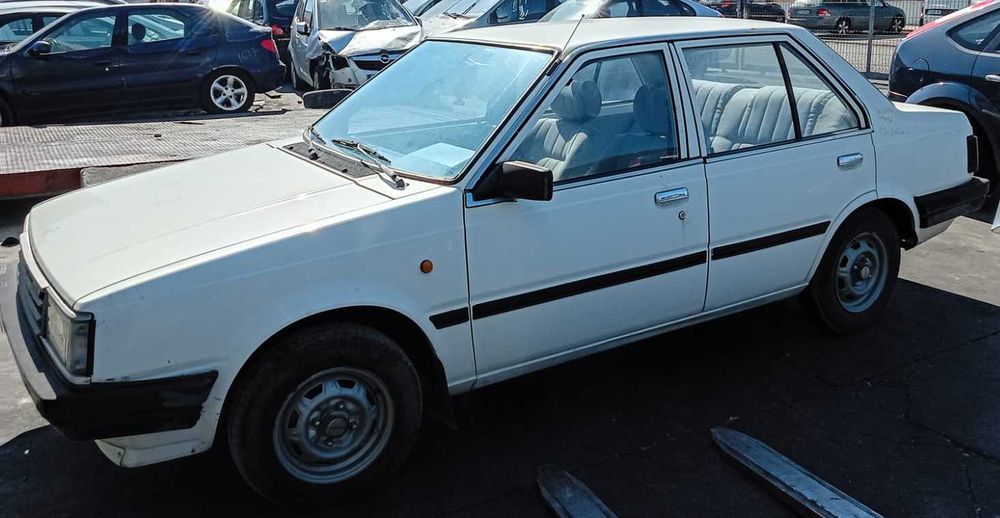 Nissan Sunny 1986 para peças