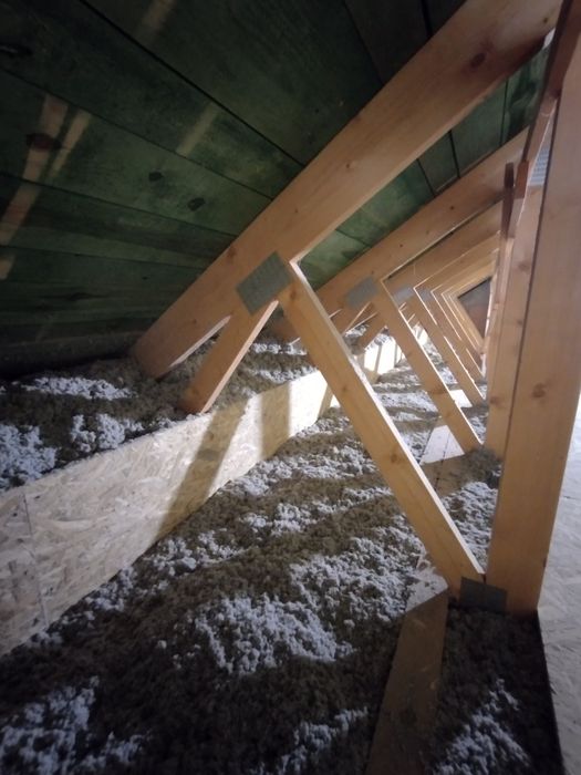Wełna celuloza λ 0,037 ocieplenie poddasza strop sufit wiązary