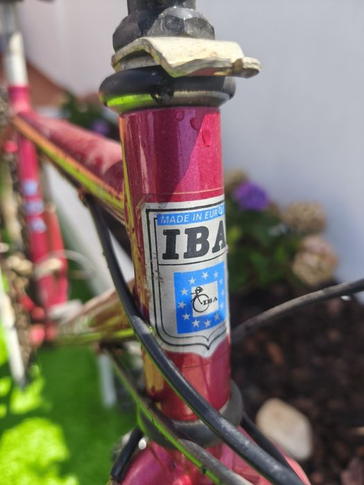 Bicicleta IBA, em bom estado