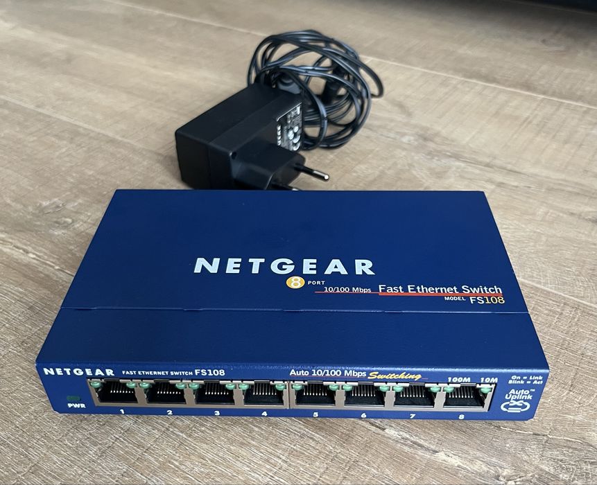 Switch NETGEAR ProSafe 8 Port 10/100 FS108 v2