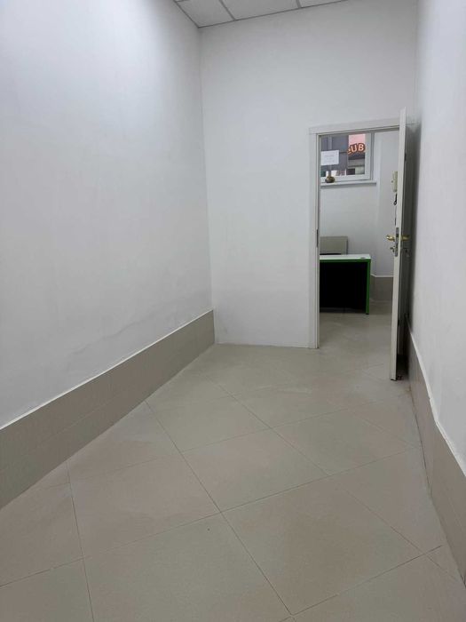 Оренда фасадного комерційного приміщення, Центр, м. Дрогобич!