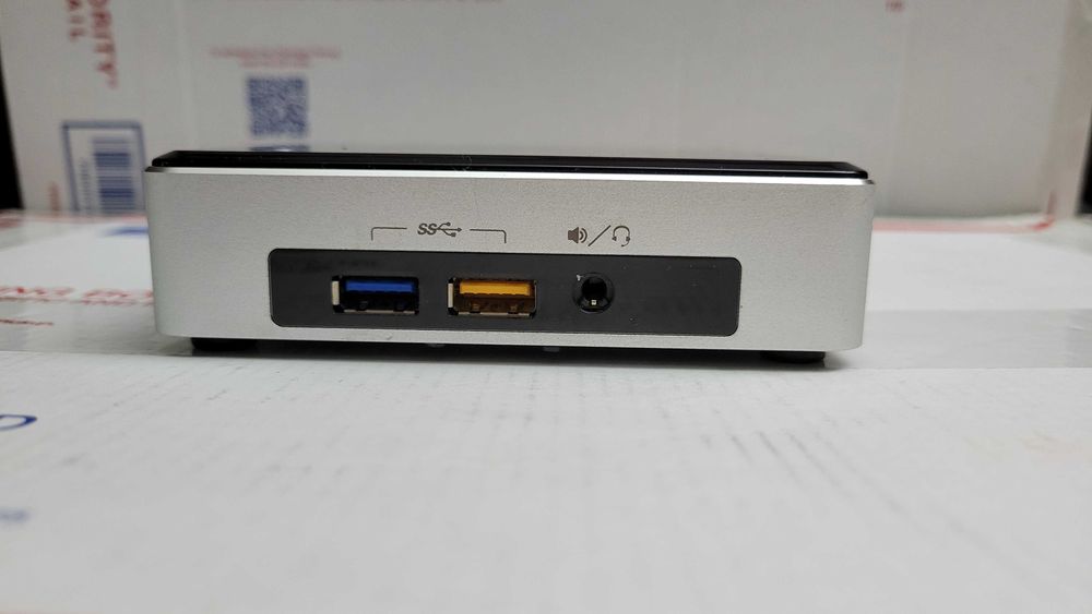 Міні-пк Intel NUC5i5RYK i5-5250u 8-128GB m.2 NVME SSD WiFi BT DP HDMI