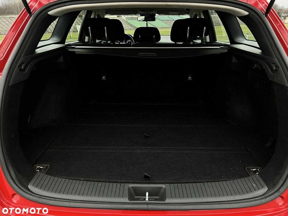 Wynajem auta bez kaucji – Hyundai i30 Kombi - wypozyczalnia samochodów