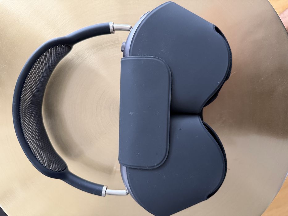 Airpods max 1st Gen - lightning - space grey
