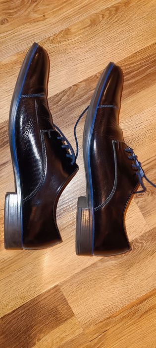 Czarne skórzane buty rozmiar 43