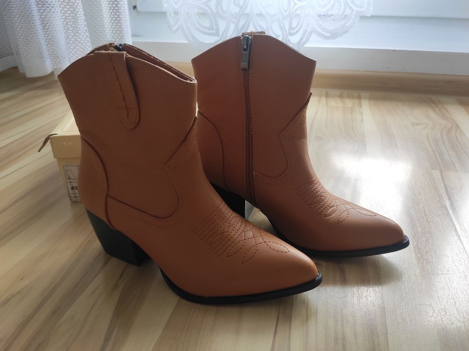 ## NOWE brązowe kamelowe kowbojki Vices kozaki botki roz. 40 ##