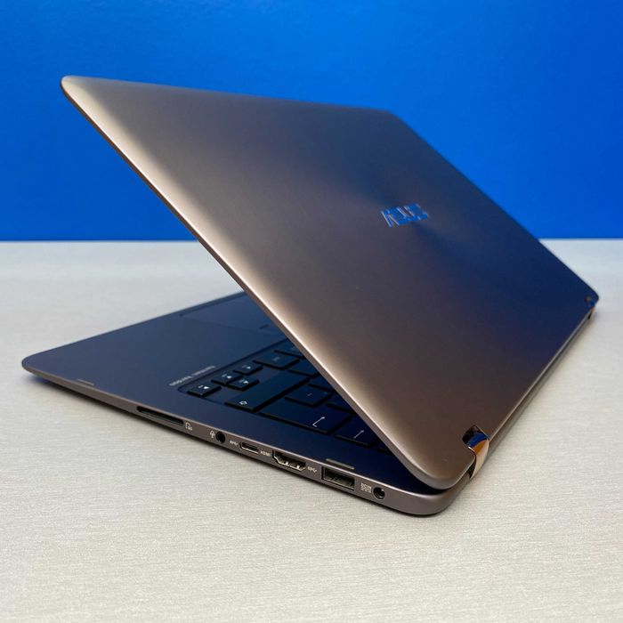 ASUS ZenBook Flip UX360UAK | 13.3" QHD+ | i7-7500U | 8GB | 512GB SSD
