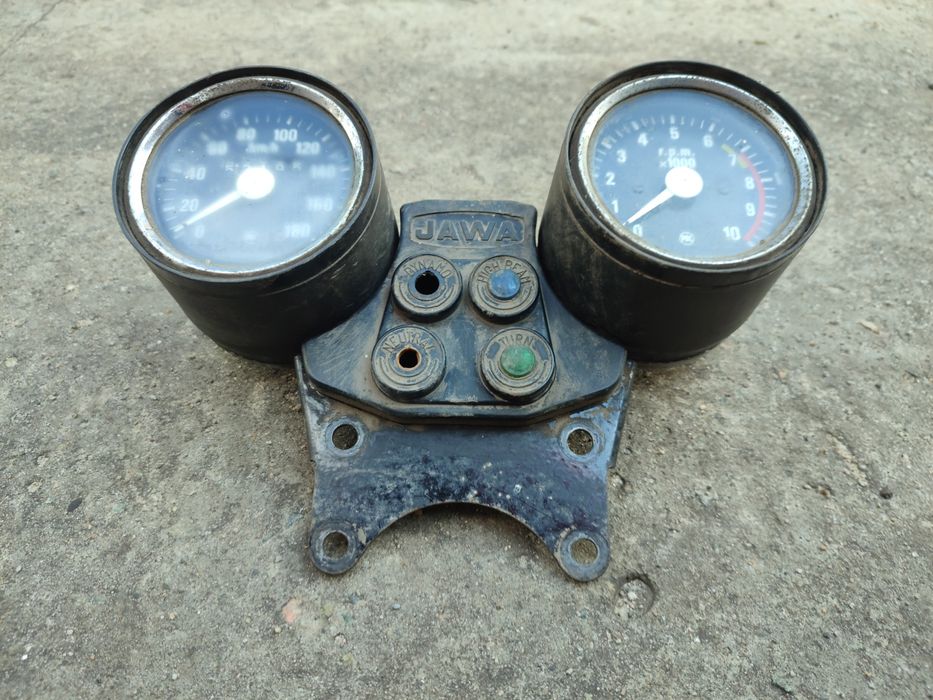 Продам приборную панель на яву 634 638