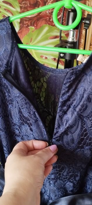 Нарядне плаття для дівчинки