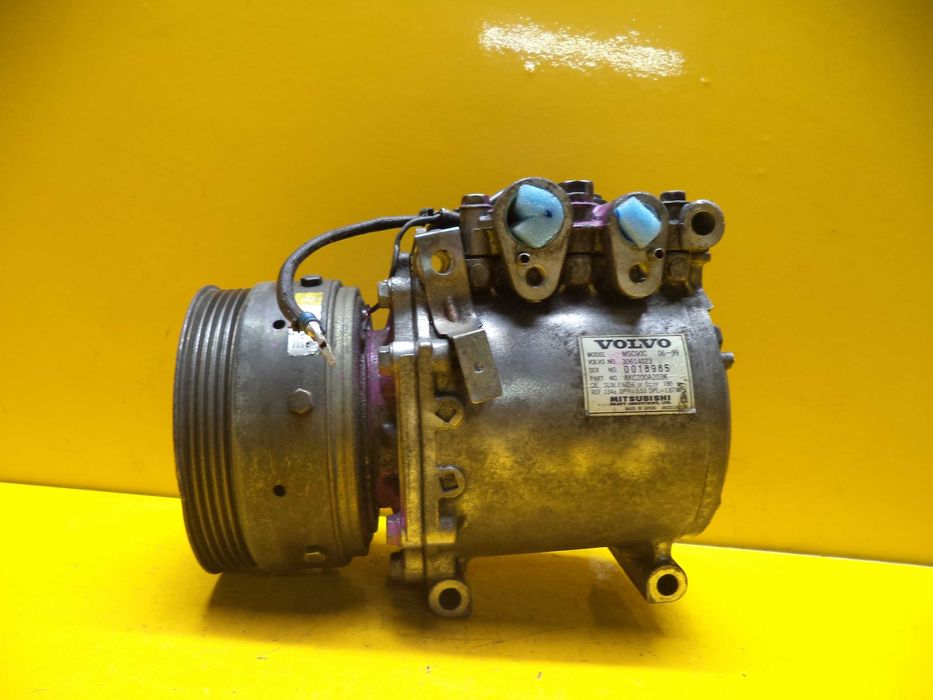Компрессор кондиционера Mitsubishi Carisma Colt Lancer Volvo V40