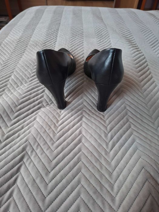 Buty czółenka firmy Wojas rozmiar 39