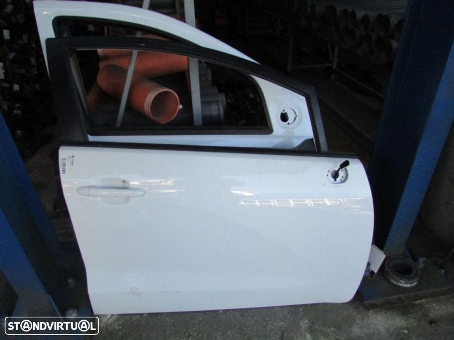 Porta Frente Direita Kia Rio III do ano 2014