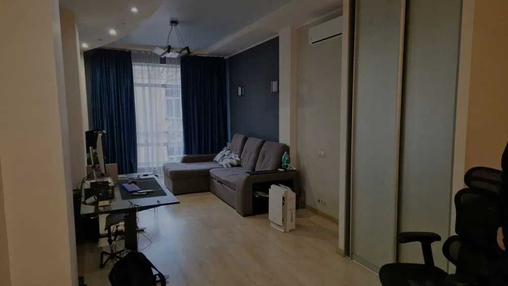 Продам 1 к вул.Жилянська 18  ЖК Елегант   м.Університет