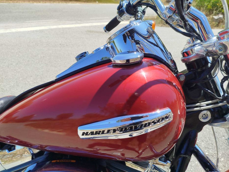 Harley-Davidson Dyna Super Glide