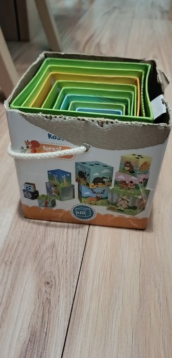 Kostka do układania piramidka