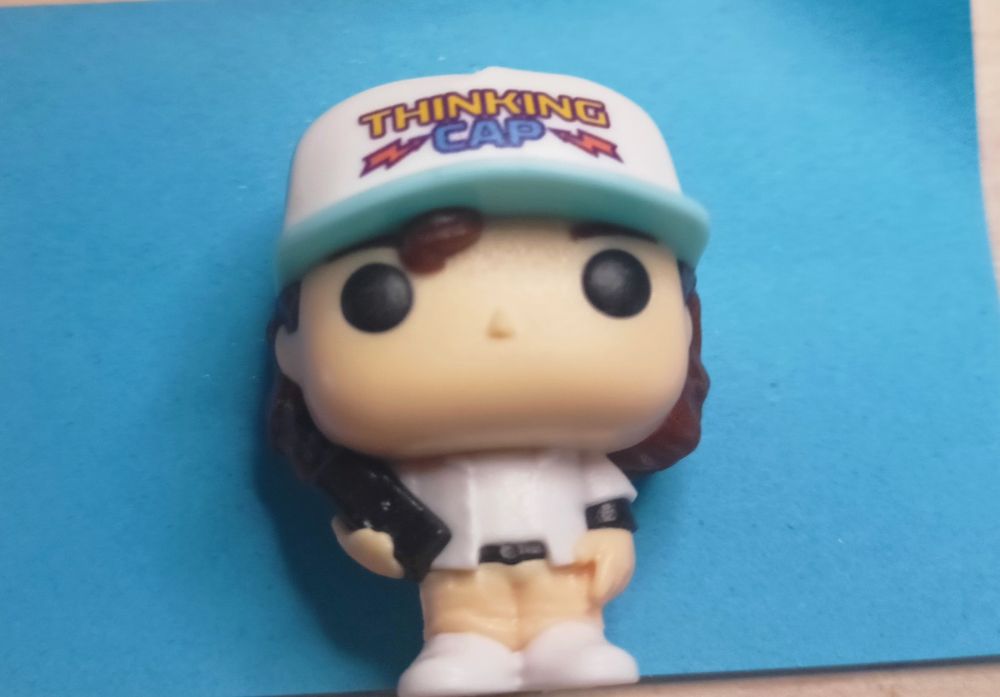 Дастін з серіалу дивні дива